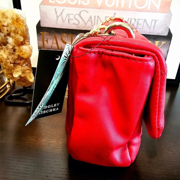 Badgley Mischka Red Quilted Chain Shoulder Bag.